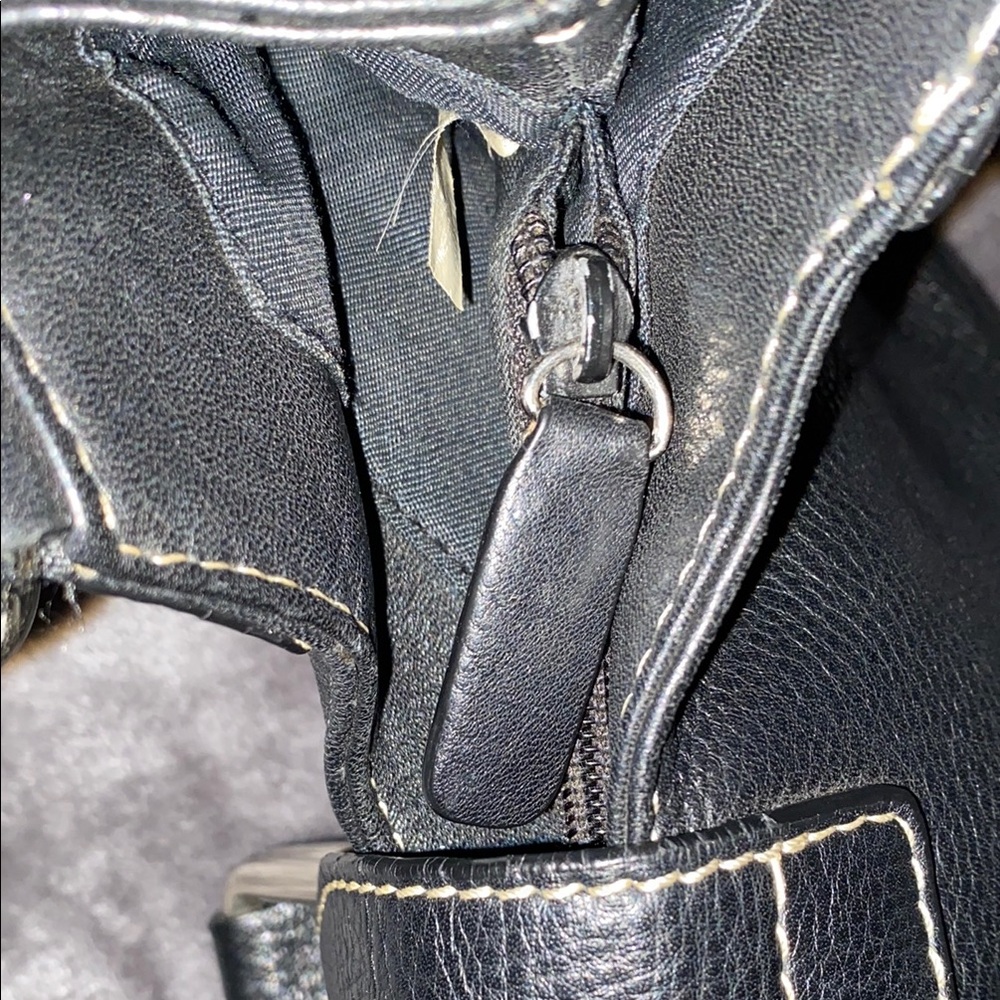 Bloomingdale’s Black Leather Shoulder Bag Vintage y2k! - Picture 10 of 15